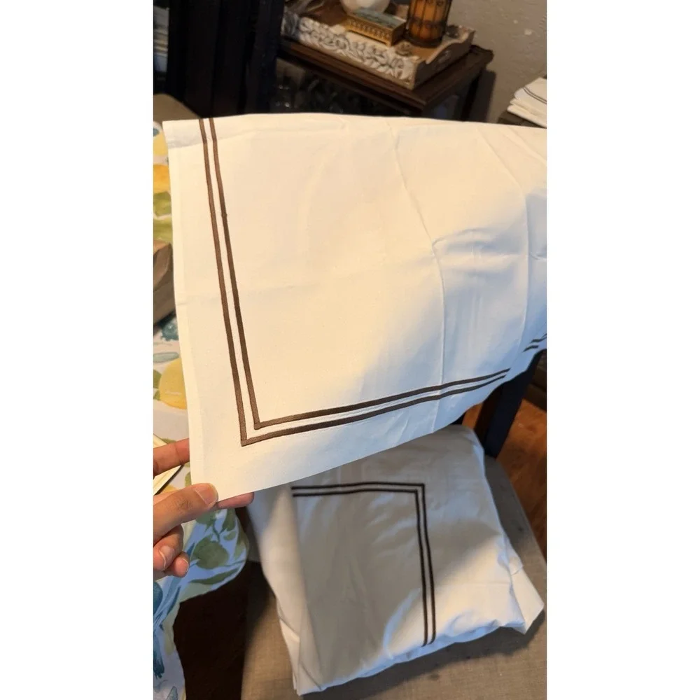 Restoration Hardware Queen Duvet Italian White Cotton Brown  Duvet Plus 3 Shams